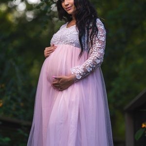Maternity gown/dress